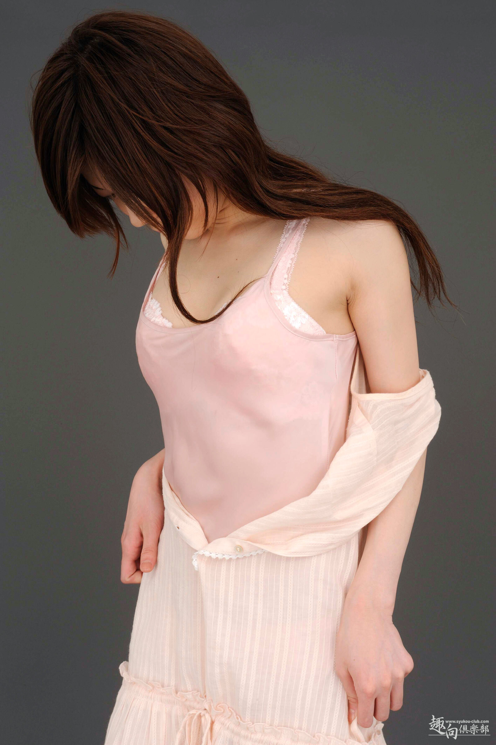 [Syukou-Club] 2013.11.07 Digi-Girl No.152 初脫ぎ素人4 純花しおん 1